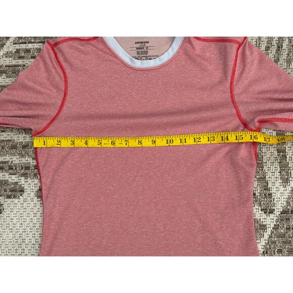 Patagonia W's Capilene 2 Lightweight Red Crew Size Medium - Picture 7 of 7